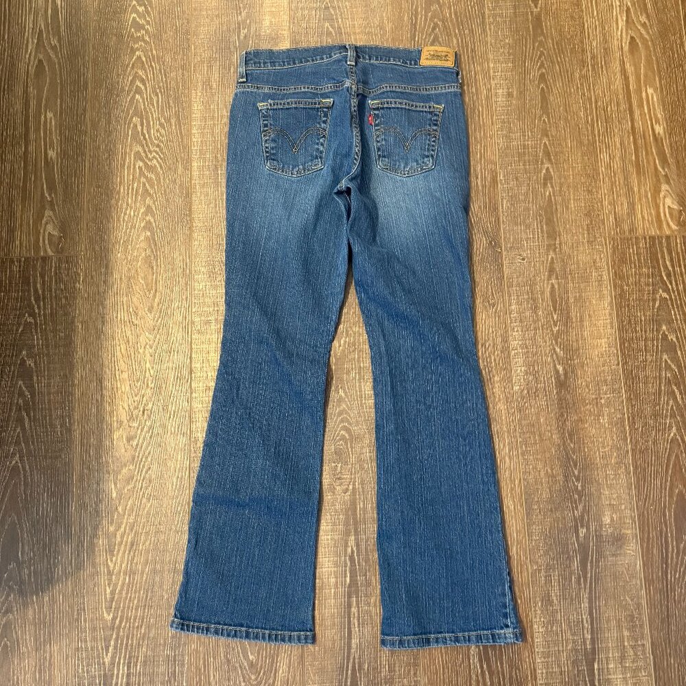 Levi’s 515 Bootcut Jeans – Size 6